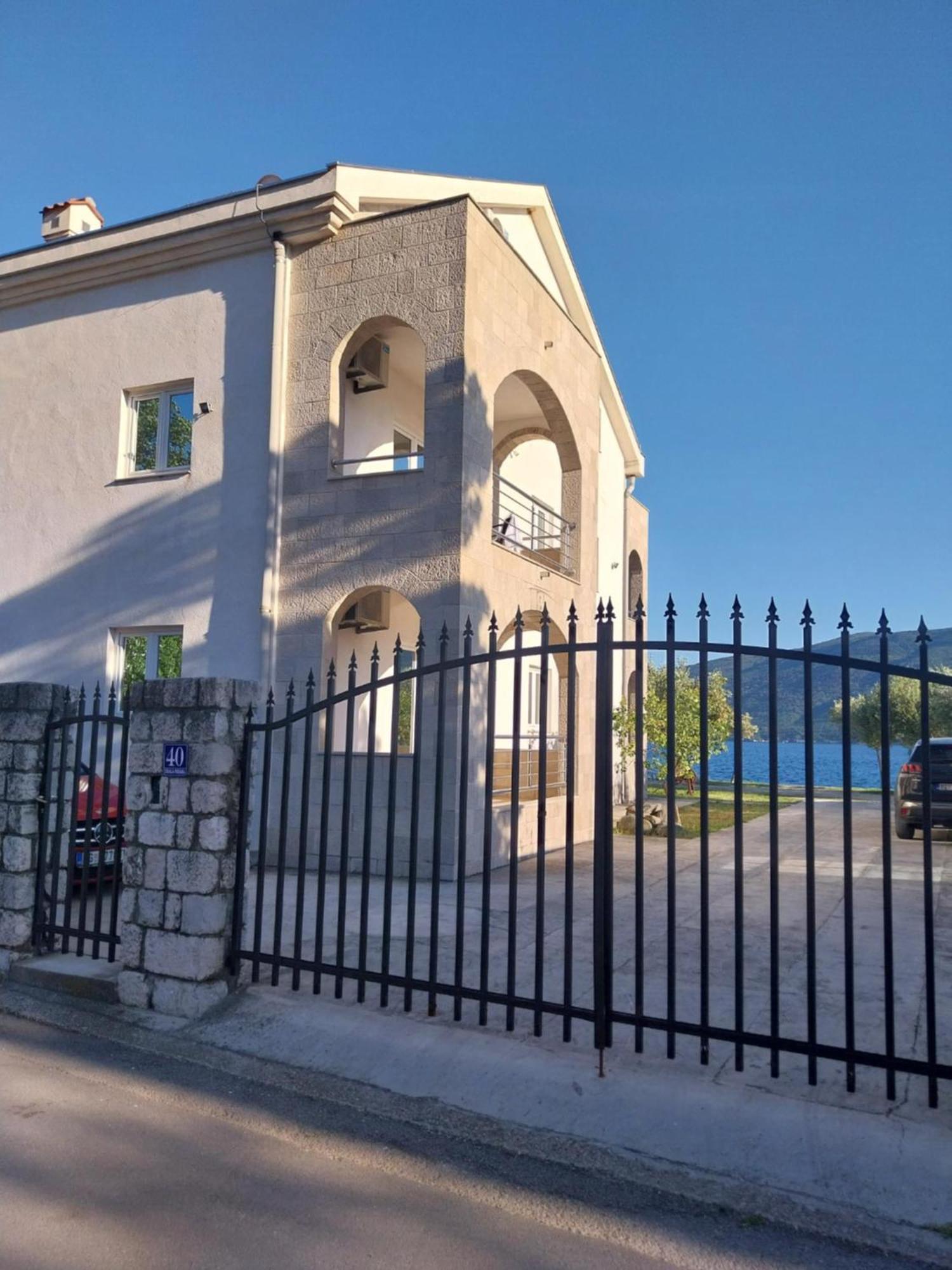 Apartments Villa Danilovic Herceg Novi Exterior photo
